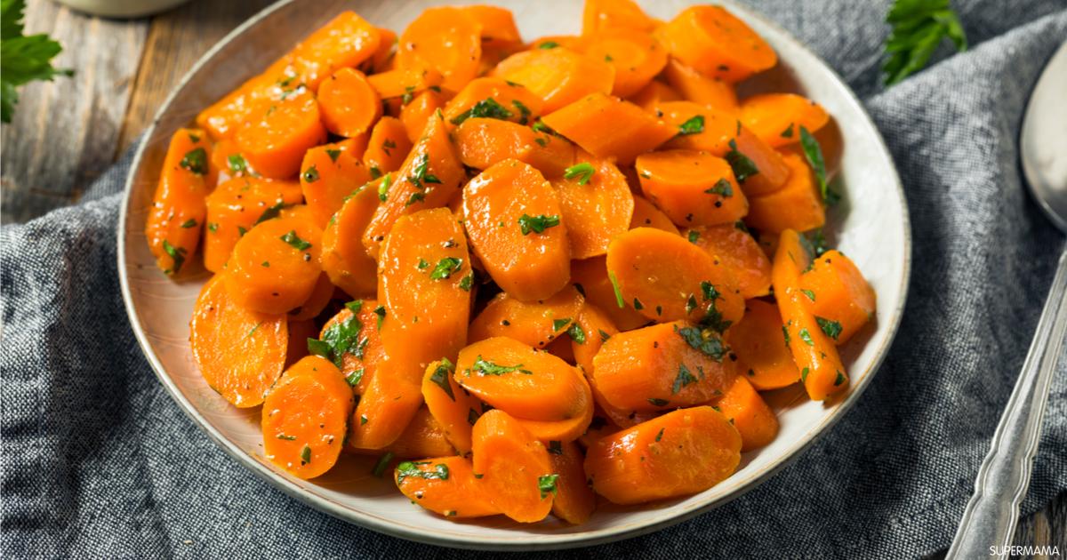 морковь в сливках. сливочный суп с рисом и грибами. овощи припущенные в молочном соусе. курица с капустой. кламбированая морковь.